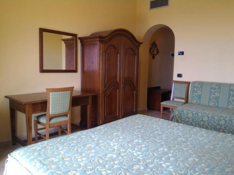 Hotel Primavera Dell'Etna Zafferana Etnea Ngoại thất bức ảnh