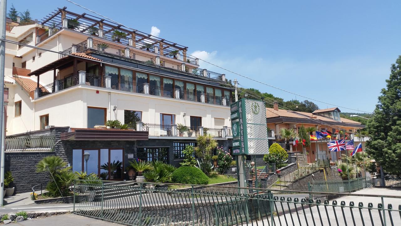 Hotel Primavera Dell'Etna Zafferana Etnea Ngoại thất bức ảnh