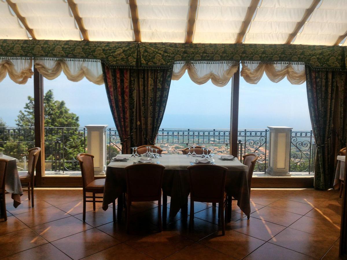 Hotel Primavera Dell'Etna Zafferana Etnea Ngoại thất bức ảnh
