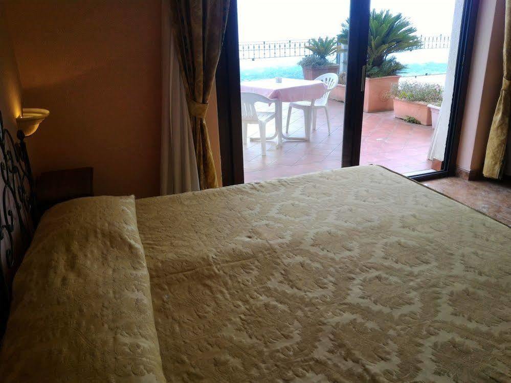 Hotel Primavera Dell'Etna Zafferana Etnea Ngoại thất bức ảnh